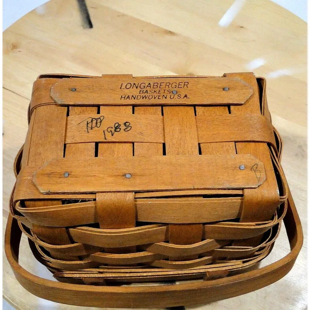 LONGABERGER VINTAGE 1994 HEARTLAND SMALL PURSE BASKET W/LID HAND PAINTED Brittan